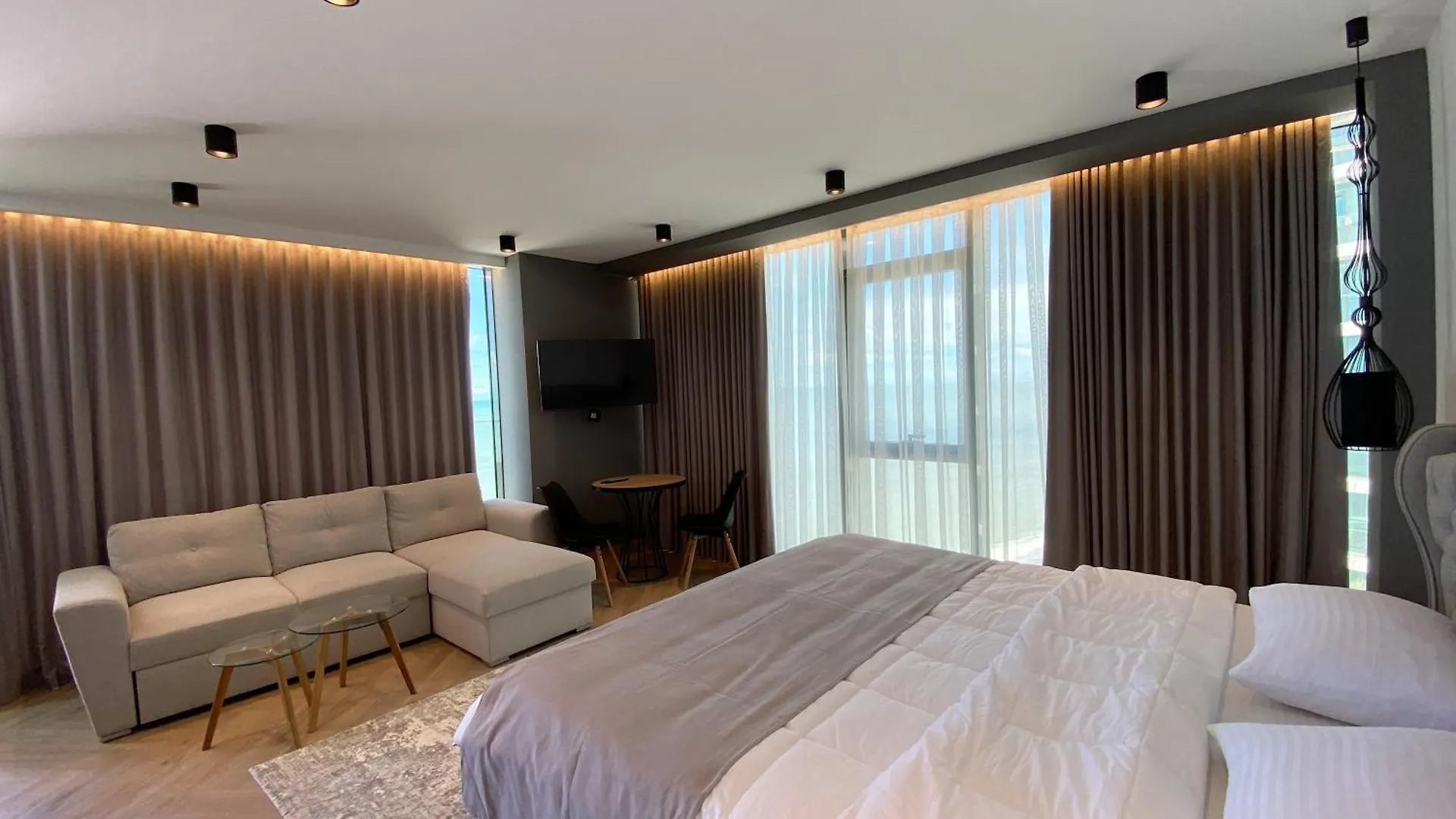 Luxurious Apartment With Panoramic Seaview Batumi Georgia